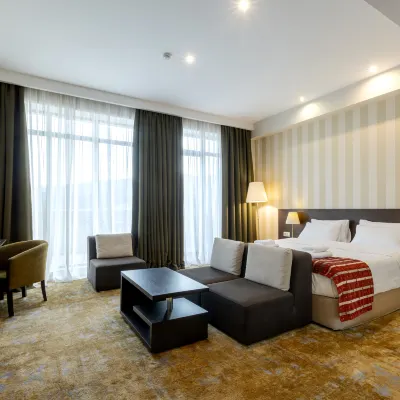 Citrus Hotel Отели рядом с достопримечательностью «Парк 9 Апреля»