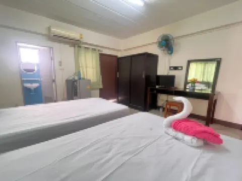 เดอะเฟิสต์ เรสซิเดนซ ลำพูน โรงแรมในอำเภอเมืองลำพูน