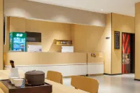 Huasheng Yiju Hotel (Jinhua Road Branch)