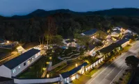 Yinju Life in Baimiwan - Mountain view