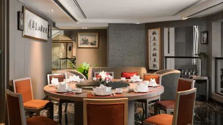 Avani Ratchada Bangkok Отели рядом с достопримечательностью «Insi Chantharasathit Stadium»