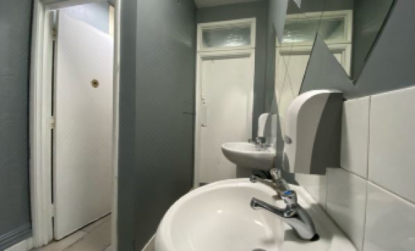 Queen Elizabeth Hostel