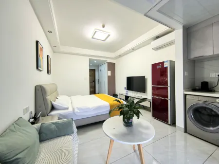 Yueyang Xiqi Hotel (Yueyang East Railway Station) Отели рядом со станцией Yueyang East Railway Station