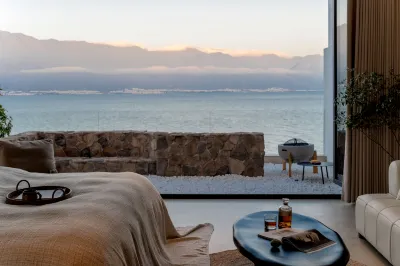 Lisu·Anyin Seaview Resort Hotel (Erhai Branch, Wenbi Village) Отели рядом с достопримечательностью «Письмо и письменное письмо»