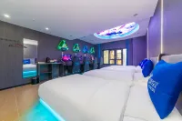 PK E-Sports Hotel (Fuzhou Sanfangqixiang West Lake Park) - Esports