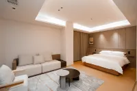 Elong DELUXE Hotel (Suining International Convention and Exhibition Center Store)