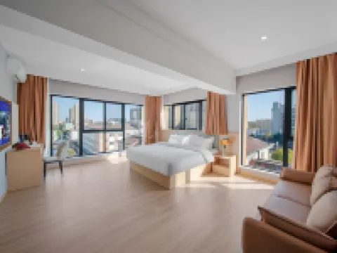 Elong R.YUN Hotel (Mingguang Station Central Plaza) Hotels in Mingguang