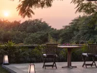 LIVINGSENSE Yinxi Shiwai Hotel Hotels near Gulangyu