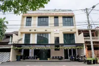 W Home Express Tebet Hotels in 
