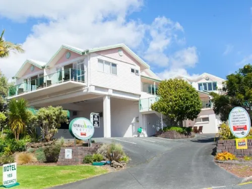 ASURE Admirals View Motel Hotels in Opua