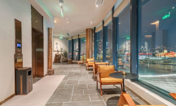 Chongqing Puyi ·RiverView Designer Holiday Homestay (Changjiahui Danzili Laojie Branch)