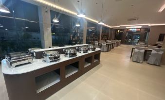 Haiyi International Hotel Huaiji