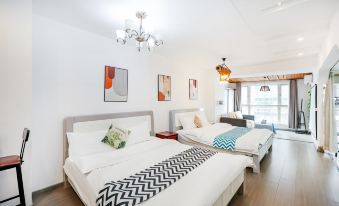 Chongqing Laiyue Homestay