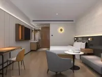 Homeinn Plus Hotel (Jiashan Xitang Ancient Town) Hotel di Jiaxing