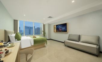 Shenzhen Shiyatu X Elegant Residence (Convention Center Gangxia Metro Station Branch)