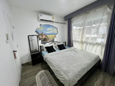 Comfy Crib Hostel