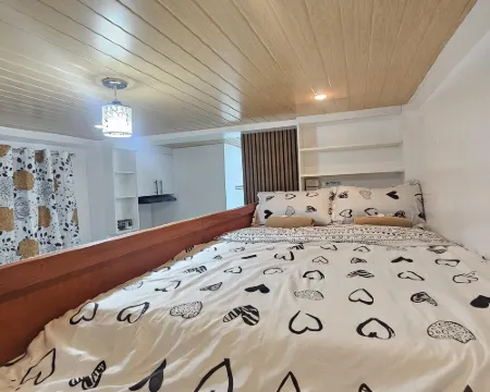 Cozy Private Room D at 3Z Transient House Hotels in Cagayan