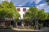 Boshiman Boutique Inn (Weishan Ancient City Branch)