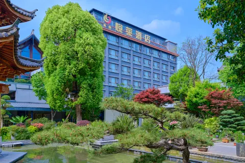 Biaocan Yuelai Hotel