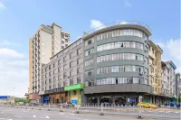 Yuntian InterContinental Hotel (Guangfeng Bus Terminal Branch) Hotel di Guangfeng District