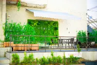 HOMIE Youth Hostel