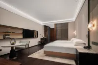 Qinglong Mountain Yuelai Conference & Resort Hotel Hotels in Kang County