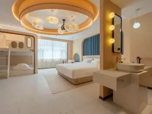 Xilinhot Man Ting Hotel (Weiduli Square Store)