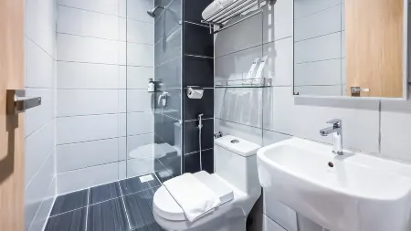 新山市中心五飯店