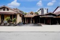 Hotel O Balikpapan near Taman Beruang Madu formerly Palm Cafe Inn فنادق في باليكبابان