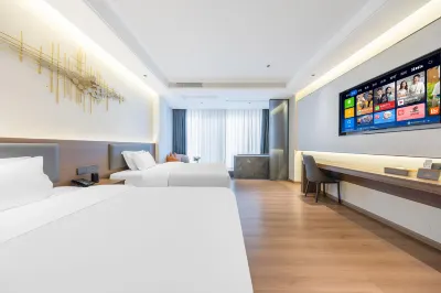 Mile Shiyue Boya Hot Spring Hotel (Huquan Ecological Park Branch) Hotels near Xin Wafang Passenger Transport Terminal