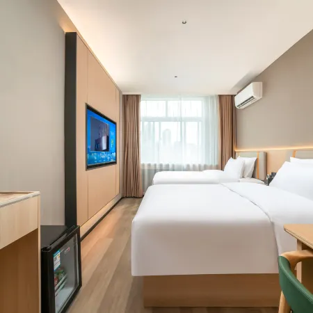 World Hotel (Jinan Erhuan East Road Hualong Road Branch)