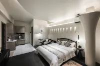 雲境Aerie·180°江幕智居設計師美宿（琿春街財富廣場店）