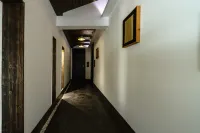 Fenghuang Jinshuian River View Hotel - Gym