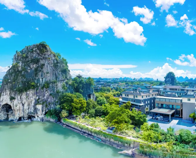 Guilin Dragon Ball Lijiang Bian Resort Hotel