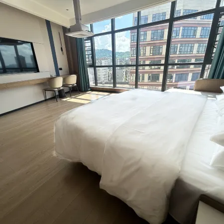 Qinglong Longting Zhixiang Hotel