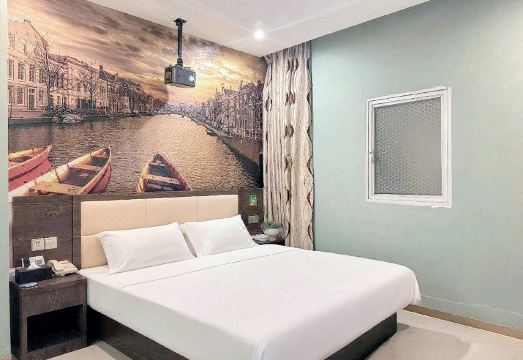 4. 아자 체인 호텔..