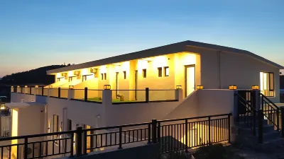 Changdao Chunxi Homestay (Jiuzhangya Scenic Area) Hotel in zona Jiuzhang Cliff