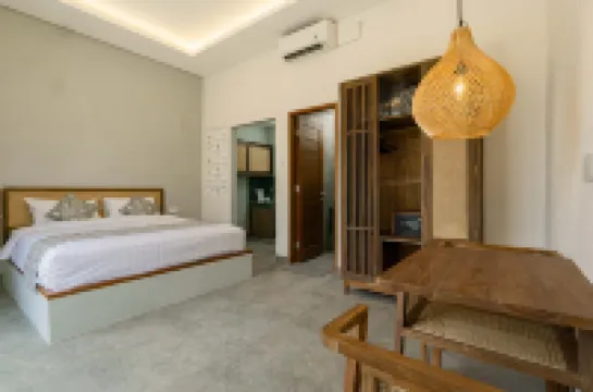 卡迪公寓 Villa Iskandar附近的飯店