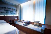 HUAFENG HOTEL JaKarta PIK 에라자야 베르티컬 가든 주변 호텔