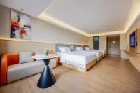 Bolin Grand Hotel (Jianshui Ancient City Small Train Store) Hotels in Jianshui County