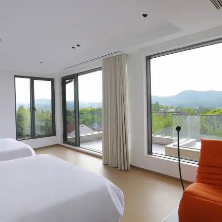 Anji Guyueli · Lullmoon Moonlight Aesthetics Designer Hotel