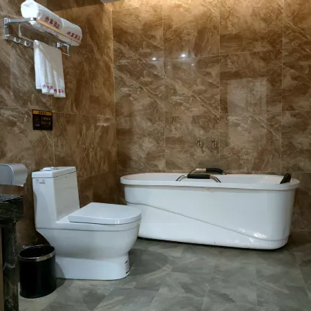Xingyi Qiaofu Hotel