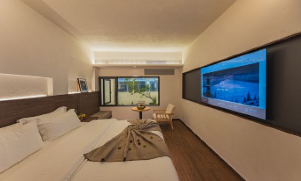 Kangding YeKe Yeke Hotel (Love Song Square)