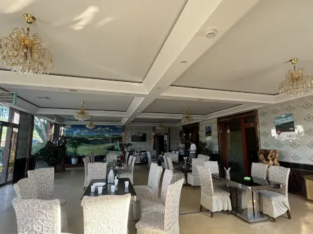 Zhangjiachuan Guanshan Yun Homestay Отели в г. Чжанцзячуань