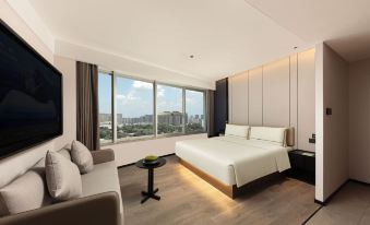 Yiwu Heart Xiuhu Park Atour Hotel