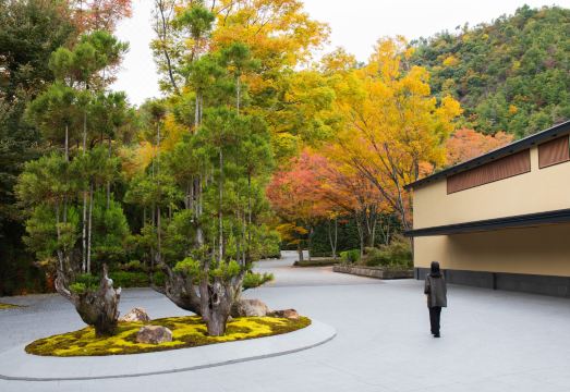 로쿠 교토, LXR 호텔스&리조트 외관