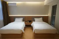 Wuzhong Yaocheng Hotel - parking