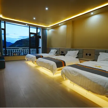 Deqin Meili Qianzhuan Hotel