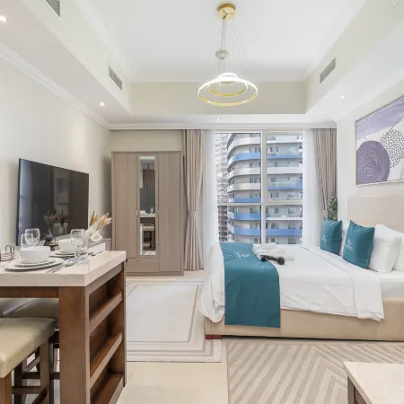 Heaven Crest Vacation Homes Downtown - Studio and 1 Bedroom 2 min walk to Dubai Mall and Burj
