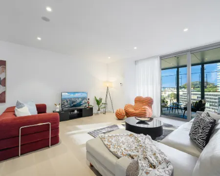 Spacious 3BR in Barangaroo | Free Parking | CBD Hotels in Barangaroo